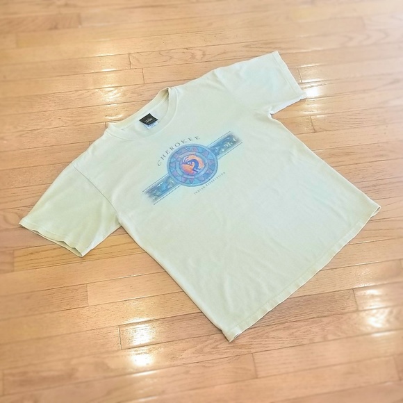 Prairie Mountain Tops - Rare Vintage Cherokee Indian Tribal Tee - EUC